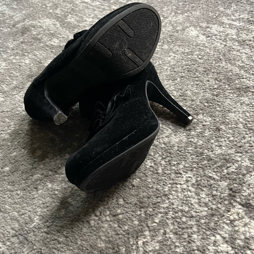 Booties - Picture 6 of 6